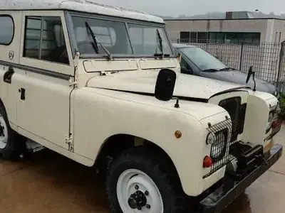 Usata Land Rover 88 90 CV (66 kW) 1970 SUV