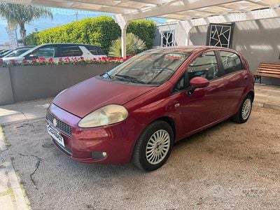 Gebraucht Fiat Punto Active 60 PS (44 kW) 2009 Rot Kleinwagen