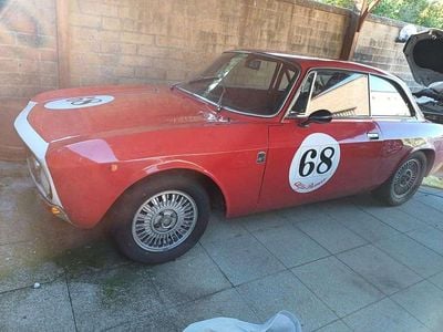 Usata Alfa Romeo 2000 131 CV (96 kW) 1972 Rosso Coupé