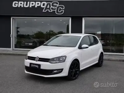 Usata VW Polo Comfortline 75 CV (55 kW) 2013 Bianco Utilitaria