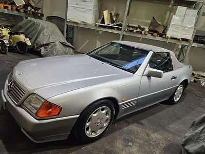 Käytetty Mercedes SL300 231 HP (169 kW) 1993 Hopea Avoauto