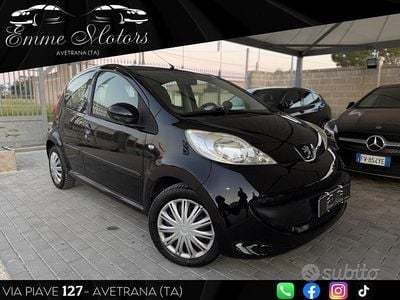 Usata Peugeot 107 68 CV (50 kW) 2008 Nero Utilitaria