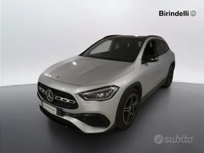Usata Mercedes GLA200 Premium 150 CV (110 kW) 2020 Argento metallizzato SUV