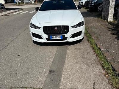 Usata Jaguar XE R-Sport 241 CV (177 kW) 2016 Bianco Berlina