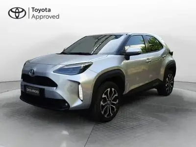 Usata Toyota Yaris Cross Trend 116 CV (85 kW) 2022 Grigio SUV