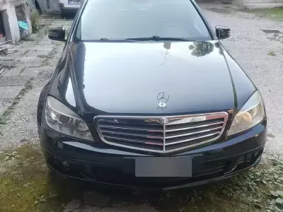 Usata Mercedes C200 136 CV (100 kW) 2010 Nero Station wagon