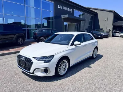Usata Audi A3 Business 150 CV (110 kW) 2024 Bianco Berlina