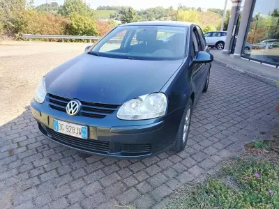 Usata VW Golf V Comfortline 102 CV (75 kW) 2007 Blu/azzurro Berlina