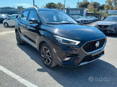 Usata MG ZS Luxury 111 CV (81 kW) 2023 Nero SUV