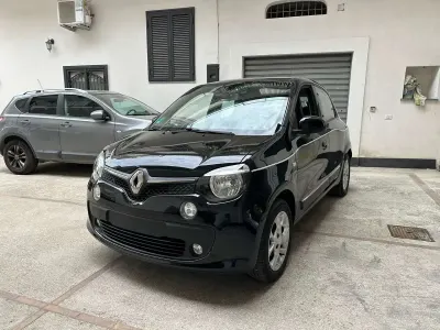 Usata Renault Twingo 90 CV (66 kW) 2016 Metallizzato Utilitaria