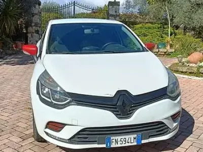 Usata Renault Clio IV 90 CV (66 kW) 2018 Berlina