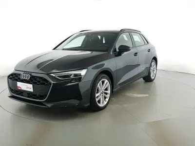 Usata Audi A3 Business 150 CV (110 kW) 2025 Grigio manhattan metallizzato Berlina