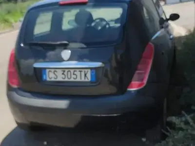 Usata Lancia Ypsilon 69 CV (50 kW) 2004 Utilitaria
