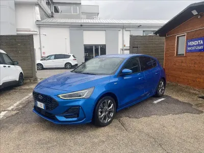 Usado Ford Focus ST-Line X 155 HP (114 kW) 2023 Azul Sedan