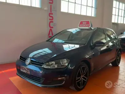 Usata VW Golf VII Highline 110 CV (80 kW) 2015 Grigio Berlina