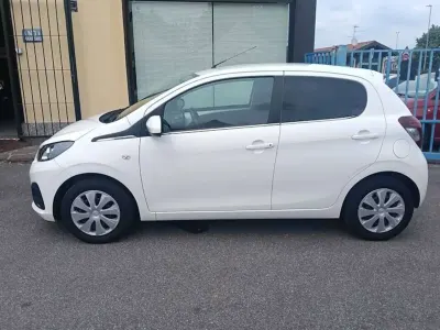 Usata Peugeot 108 Active 72 CV (52 kW) 2019 Bianco Utilitaria