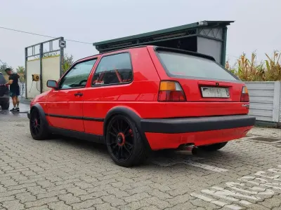 Begagnad VW Golf II 420 HK (308 kW) 1989 Röd Halvkombi