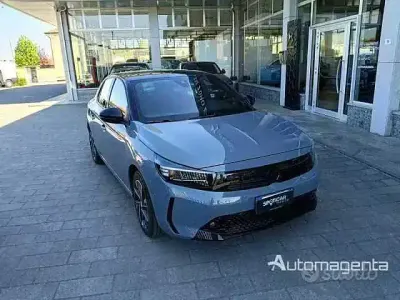 Używany Opel Corsa 75 KM (55 kW) 2023 Szary Hatchback