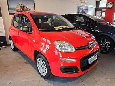 Usata Fiat Panda Easy 69 CV (50 kW) 2018 Rosso Utilitaria