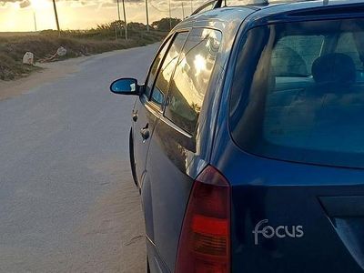Usata Ford Focus 90 CV (66 kW) 2002 Blu Berlina