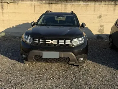 Usata Dacia Duster Journey 101 CV (74 kW) 2023 Nero SUV