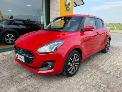 Usata Suzuki Swift 83 CV (61 kW) 2020 Rosso Utilitaria