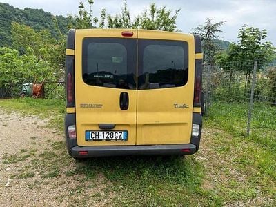 Usata Renault Trafic 135 CV (99 kW) 2003 Giallo Monovolume