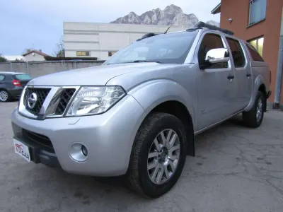 Usata Nissan Navara 231 CV (169 kW) 2012 Argento metallizzato Pick-up