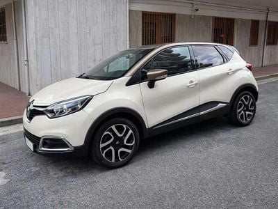 Usata Renault Captur Intens 90 CV (66 kW) 2016 Marrone SUV