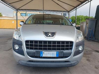 usata Peugeot 3008 1.6 HDi 110CV cambio robotizzato Outd