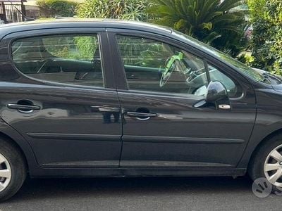 Usata Peugeot 207 70 CV (51 kW) 2006 Nero Berlina