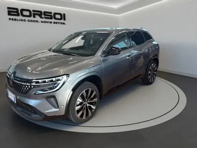 Usata Renault Austral Techno 130 CV (95 kW) 2023 Grigio scisto SUV