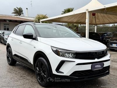 Usata Opel Grandland X GS Line 131 CV (96 kW) 2022 Bianco SUV