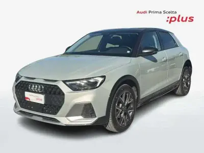 Usata Audi A1 Business 110 CV (80 kW) 2023 Argento SUV