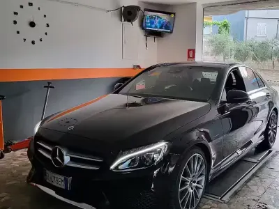 Usata Mercedes C220 170 CV (125 kW) 2018 Nero Berlina