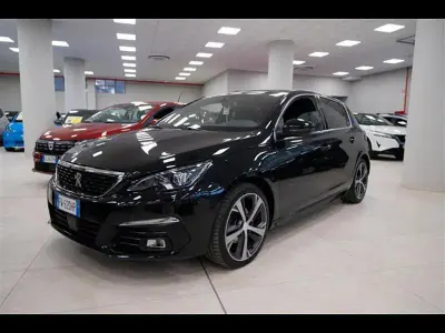 Usata Peugeot 308 GT-line 130 CV (95 kW) 2019 Grigio chiaro