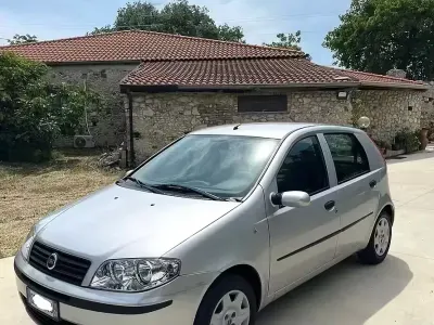 Usata Fiat Punto 69 CV (50 kW) 2007 Grigio Utilitaria