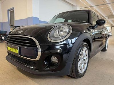 Occasion Mini Cooper D 116 ch (85 kW) 2017 Noir Citadine