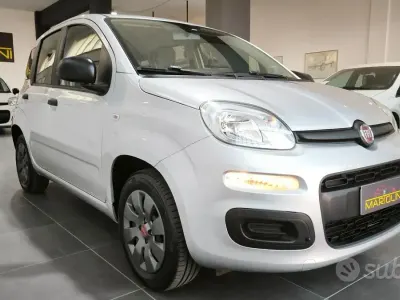 Usata Fiat Panda 69 CV (50 kW) 2020 Grigio Utilitaria