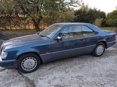 Usata Mercedes 200 118 CV (86 kW) 1992 Coupé