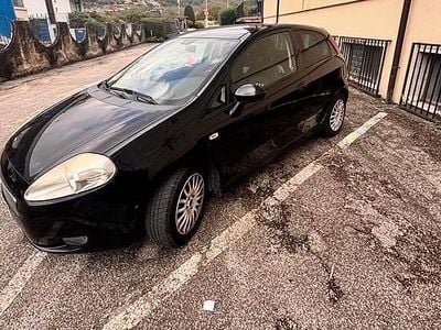 Usata Fiat Grande Punto 120 CV (88 kW) 2007 Nero Utilitaria