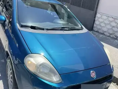 Usata Fiat Punto 75 CV (55 kW) 2014 Bluazzurro Utilitaria