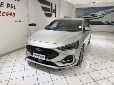 Usata Ford Focus ST-Line 125 CV (91 kW) 2023 Grigio Berlina