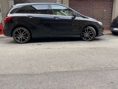 Mercedes B180