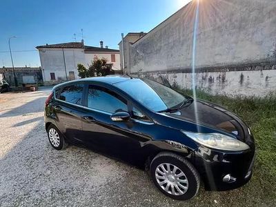 Usata Ford Fiesta 2010 Nero Utilitaria