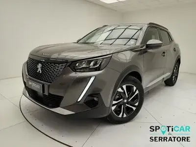 Usata Peugeot 2008 Allure 131 CV (96 kW) 2021 Grigio SUV