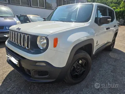 Usata Jeep Renegade Sport 120 CV (88 kW) 2015 Bianco SUV