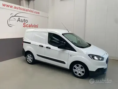 Usata Ford Transit Courier Trend 75 CV (55 kW) 2023 Bianco Furgone