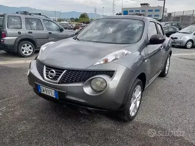 Używany Nissan Juke Acenta 117 KM (86 kW) 2014 Szary SUV