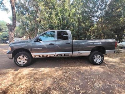 Usata Dodge Ram 149 CV (109 kW) 2002 Grigio Pick-up